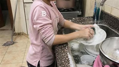 بنتي راحت تبات عند خالتها