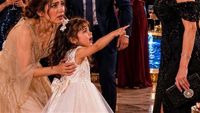 هي دي الطنط اللي بتعَض حكـايات إنجـي الخطـيب